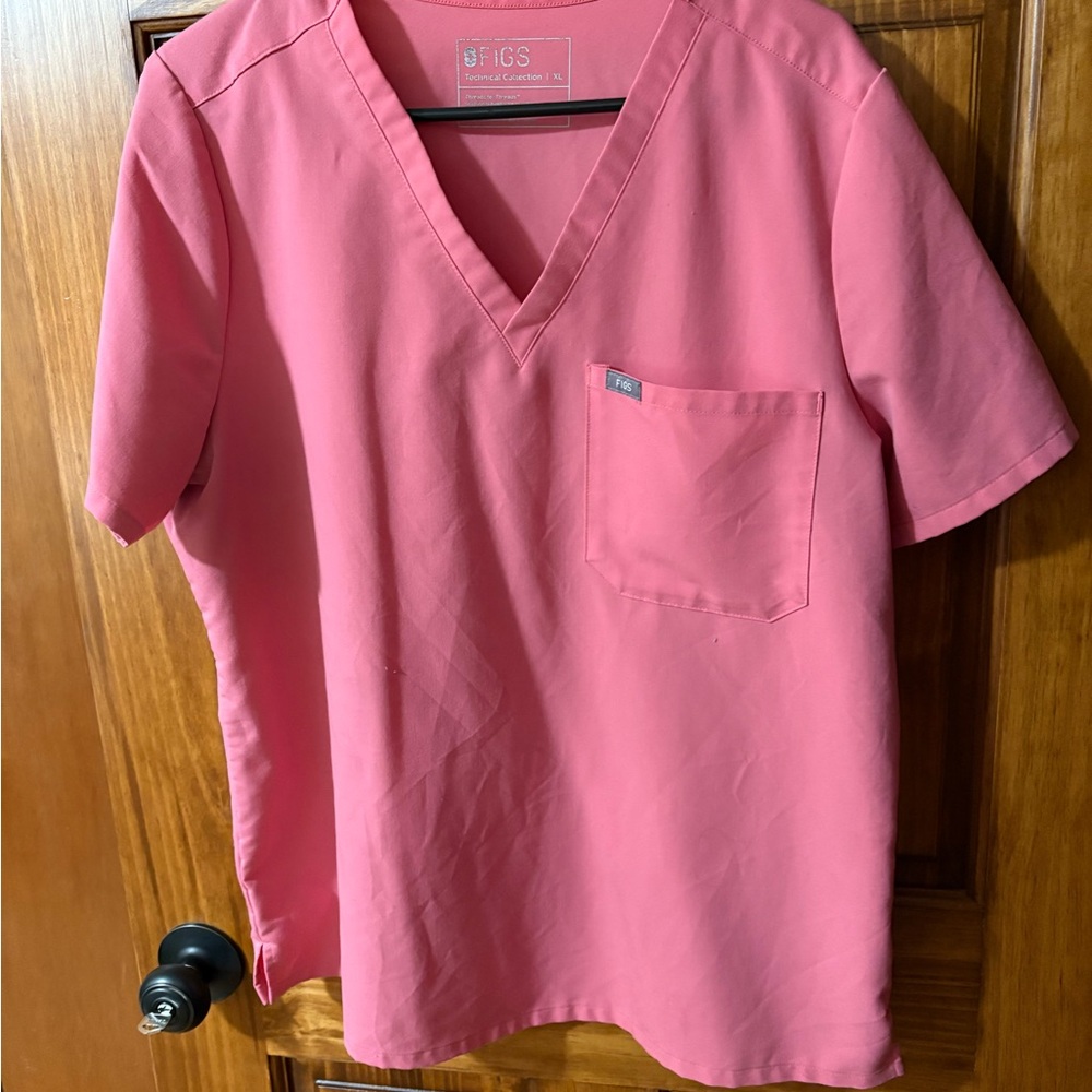 Figs Technical Collection neon pink Catalina scrub Top